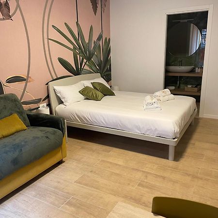 Calari Rooms - Monolocale Bologna Eksteriør bilde