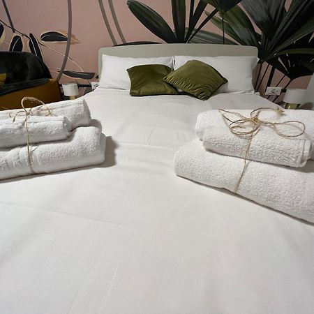 Calari Rooms - Monolocale Bologna Eksteriør bilde