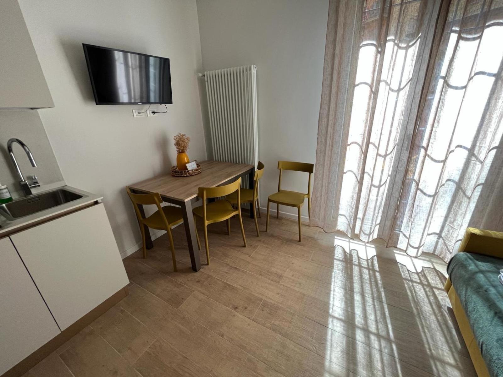 Calari Rooms - Monolocale Bologna Eksteriør bilde