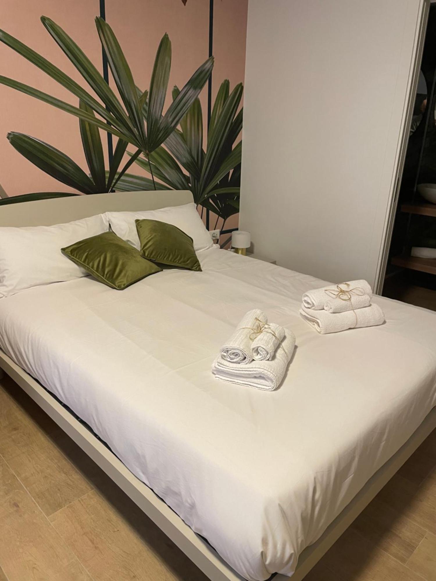Calari Rooms - Monolocale Bologna Eksteriør bilde