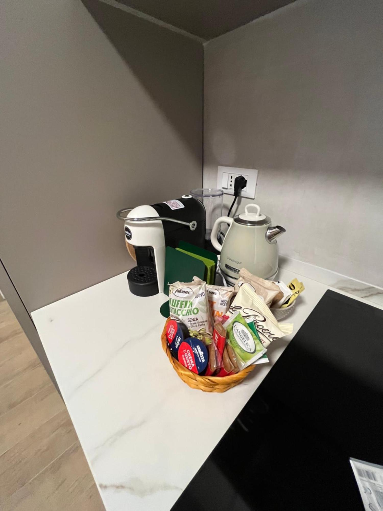 Calari Rooms - Monolocale Bologna Eksteriør bilde