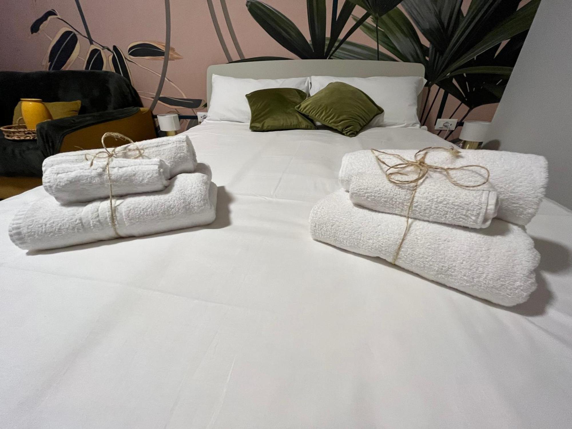 Calari Rooms - Monolocale Bologna Eksteriør bilde