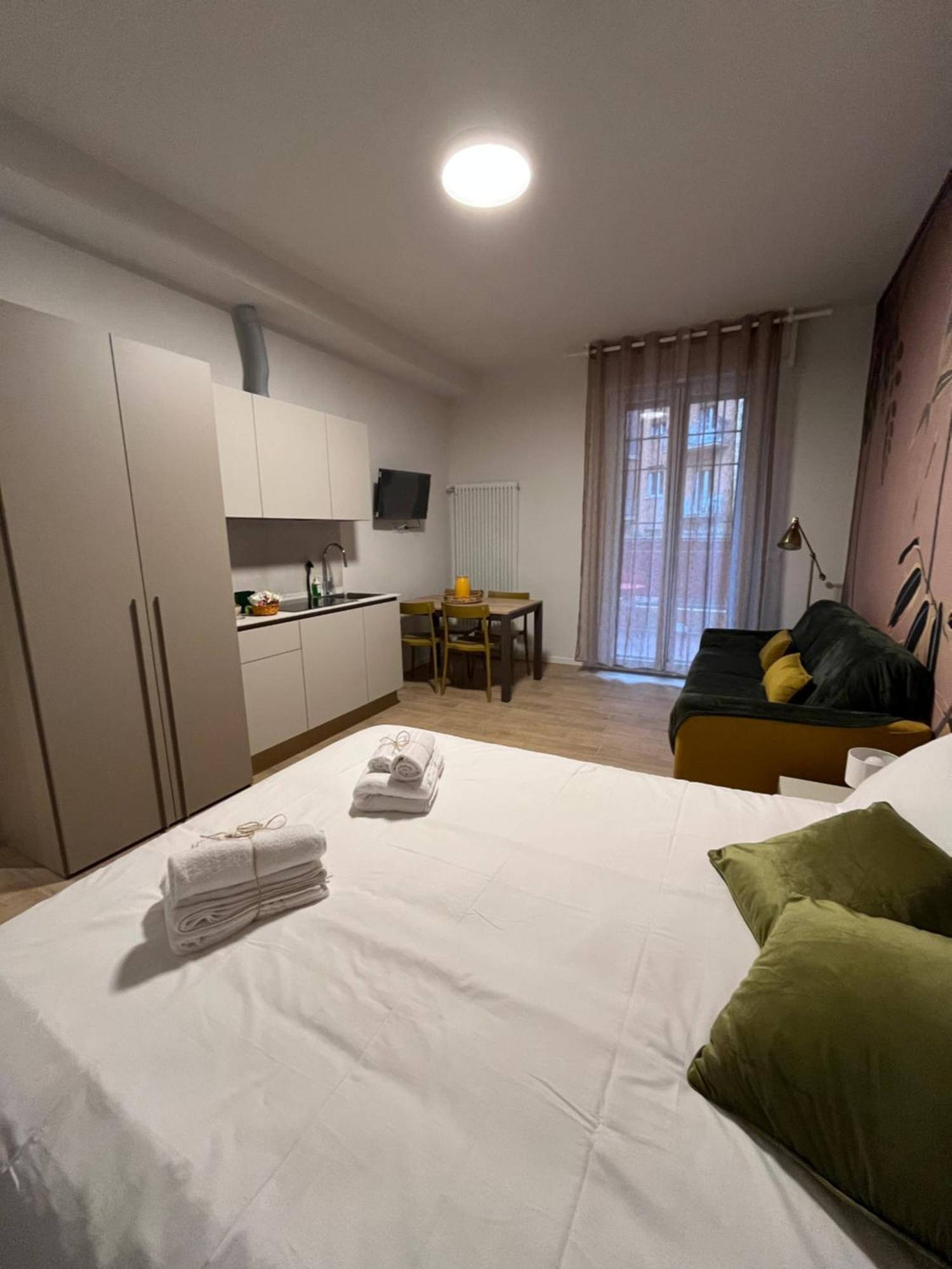 Calari Rooms - Monolocale Bologna Eksteriør bilde