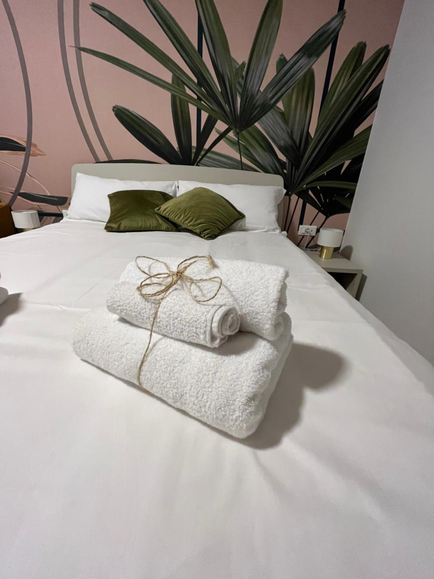 Calari Rooms - Monolocale Bologna Eksteriør bilde